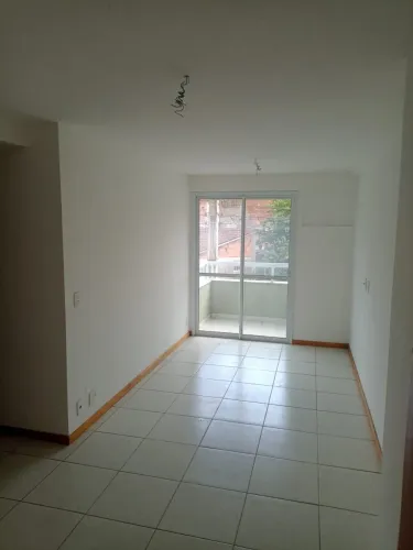 Apartamento para alugar na Estrada Caetano Monteiro, Badu, Niterói - RJ