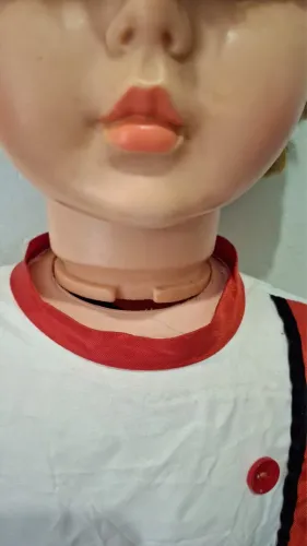 Boneca importada 