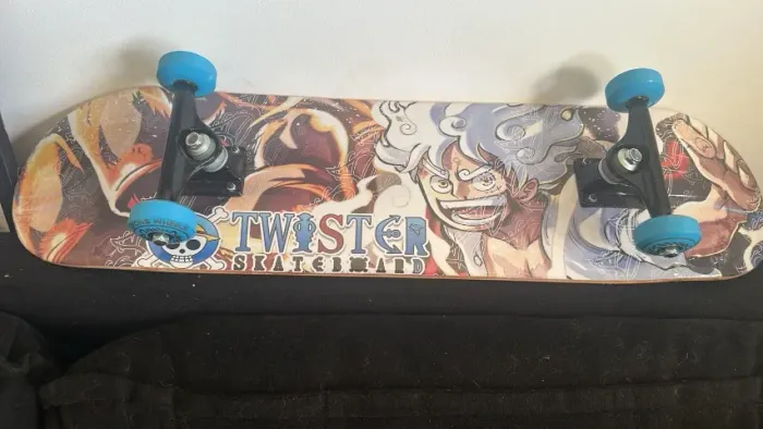 Skate Twister Luffy Gear 5