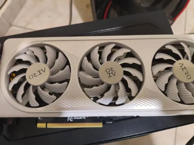 Gigabyte GeForce RTX 4060 AERO OC 8G