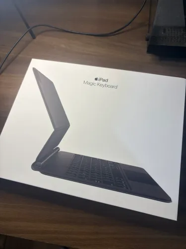 Magic Keyboard para IPad Pro - 11 Polegadas