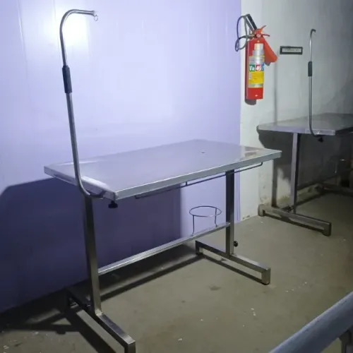 MESA VETERINARIA INOX