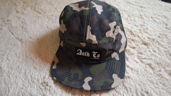 3 bonés Anth Co+2 Bucket Cronic (porteira fechada)