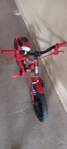 Bicicleta infantil até 5 anos