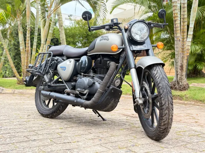 Vendo ou troco Royal Classic 350