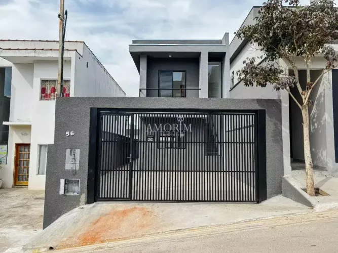 CASA EM CONDOMÍNIO COM 2 SUÍTES VARANDA E 2 VAGAS EM SANTANA DE PARNAÍBA