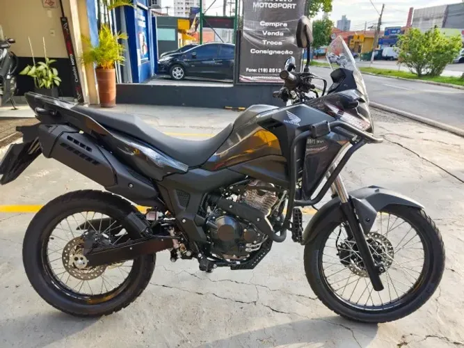 Honda Sahara 300 ABS 2026