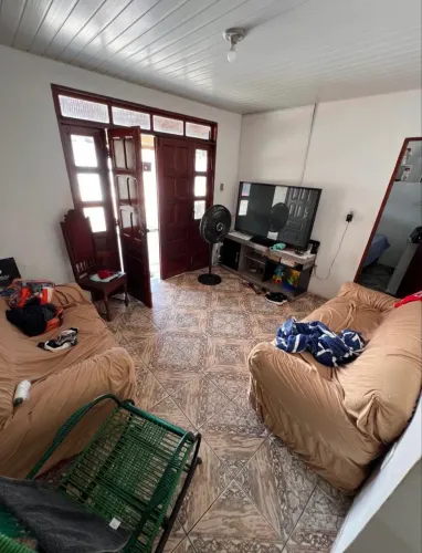 CASA NO BENGUI PRÓXIMO A AV. BRUNO SECCHI