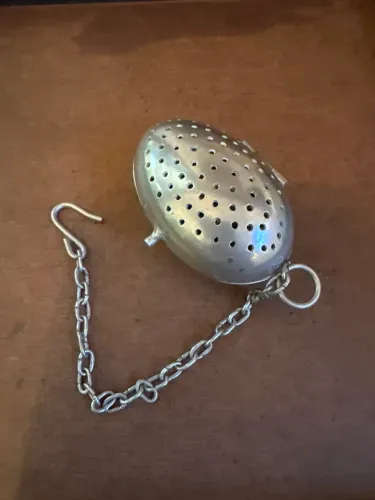 infusor de chá antigo 