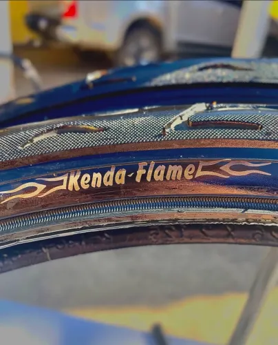 Par Pneu Kenda Flame 26