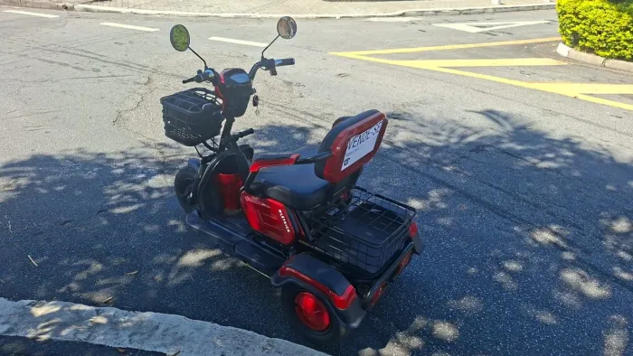 ? Triciclo Elétrico Semi Novo 3 Rodas ? De R$8.200 por R$7.000! Oportunidade