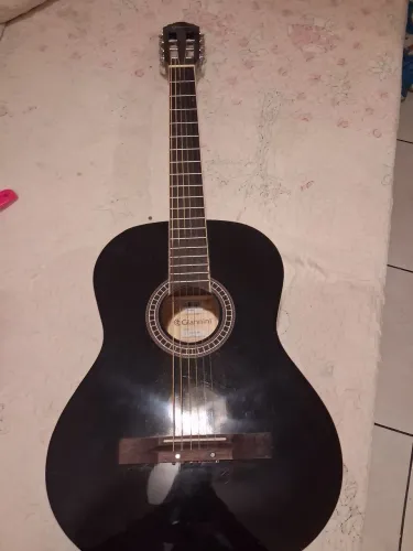Violão novo