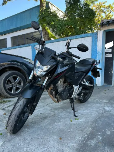 Honda Twister CB300F 2023
