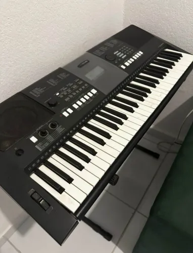 Teclado Profissional Yamaha PSR-E423