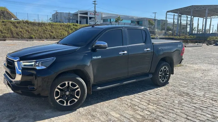 Toyota Hilux CD SRX 4X4 2.8 TDI 16V Diesel Aut. 2023