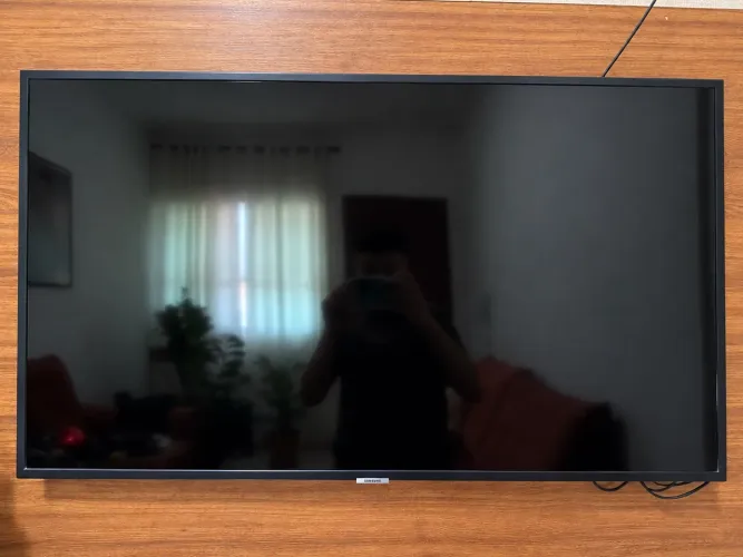 Televisão Smart TV Samsung 43? 4K RU7100