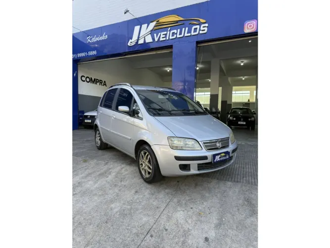 Fiat Idea ELX 1.8 MPI Flex 8V 5P 2010