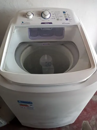 Maquina de lavar roupa