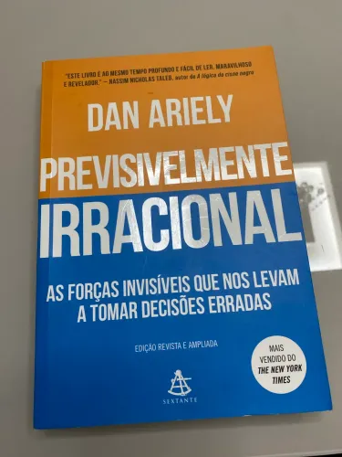 Previsivelmente Irracional