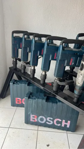 Vendo martelete BOSCH 11kg original semi novos barato 