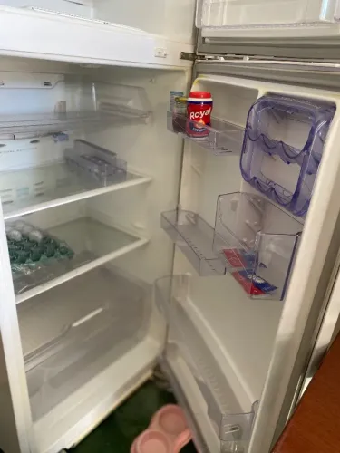 Geladeira com defeito