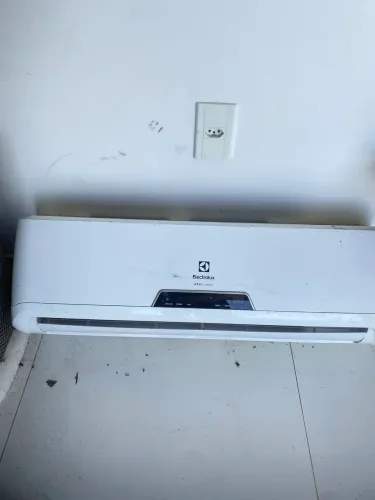 Ar condicionado Eletrolux inverter 9 mil bitus 