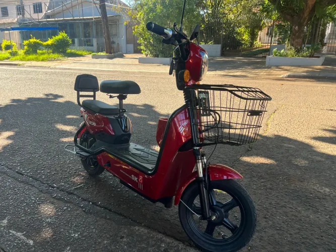 Motinho Elétrica SK8 - Pequenos Detalhes, Preço de Oportunidade!