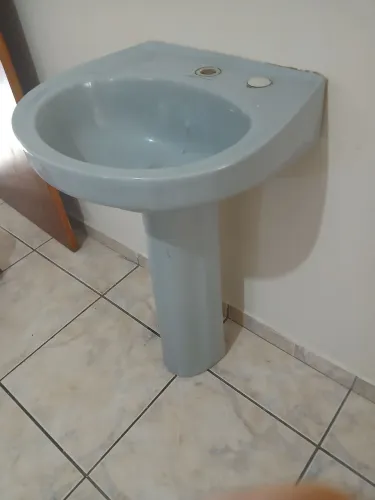 Pia com coluna