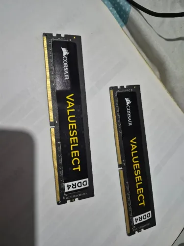 Memoria Ram Corsair Value Select 8GB (2x4) DDR4 2133MHz C15 Preta, CMV4GX4M1A2133C15