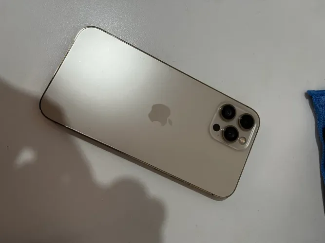 iPhone 12 Pro Max 128GB - Gold | R$ 2000