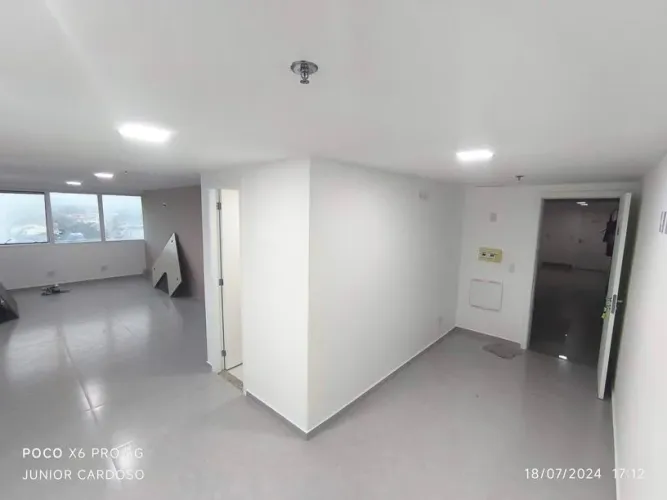 Casa em Condomínio com 1 Quarto(s) e 1 banheiro(s) para Alugar, 68 m² por R$ 1000 / Mês
