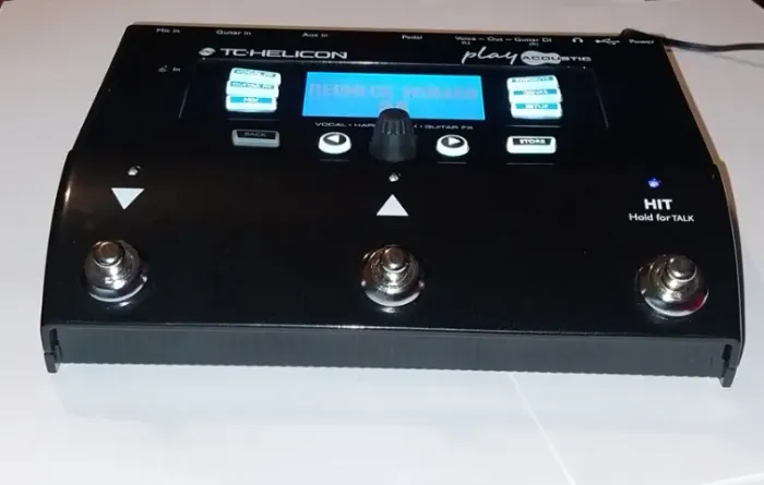 Pedal de Voz TC Helicon Play Acoustic
