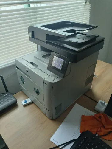 impressora Multifuncional HP LaserJet Pro m476dw Color Duplex e Fax