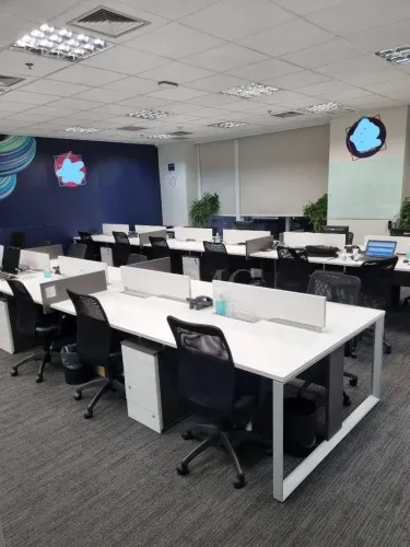 SALA MOBILIADA PLUG AND PLAY