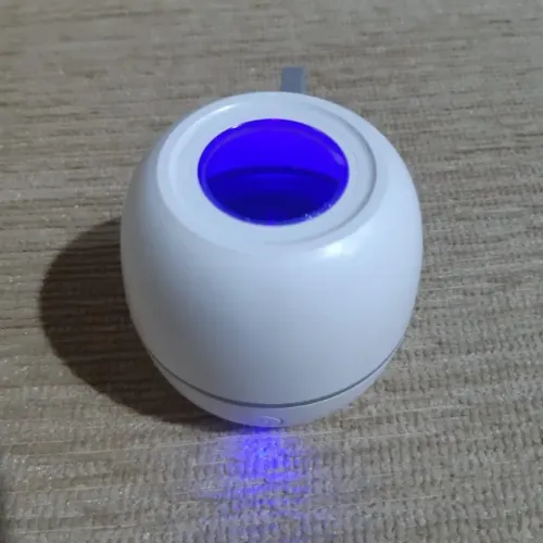 Esterilizador portátil de chupetas com luz UV