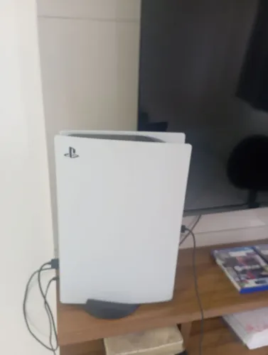 play STATION 5 conservado