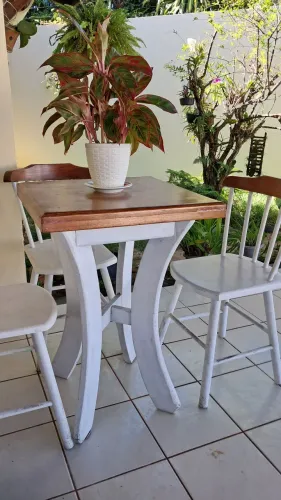 Conjunto de mesa em madeira maciça - Angelim