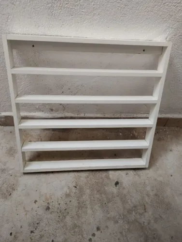 Vendo expositor pósito de esmaltes.