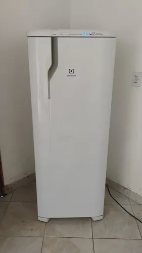 Geladeira Electrolux Frost Free 
