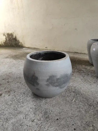 Vende-se vasos de cimento estilo cimento queimado luxo ideal para sua área de lazer e jar