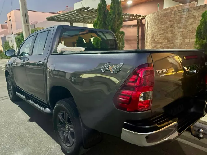 Toyota Hilux CD SR 4X4 2.8 TDI Diesel Aut. 2022