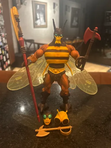 MOTUC BUZZ-OFF ABELHÃO COMPLETO MAIS ACESSORIOS EXTRAS LOOSE