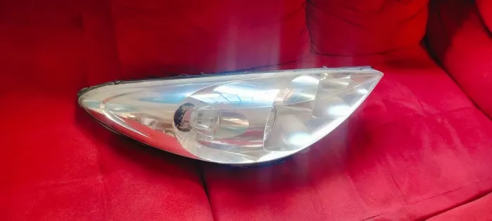 Farol do Peugeot 207