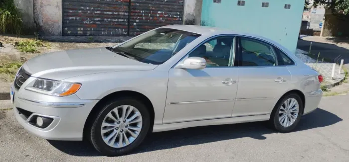 Hyundai Azera GLS 3.3 V6 24V 4P Aut. 2011