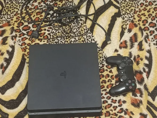 Playstation 4 PS4 1TB