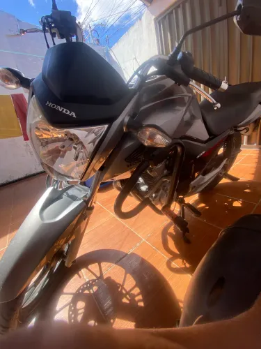 Vendo moto conservada