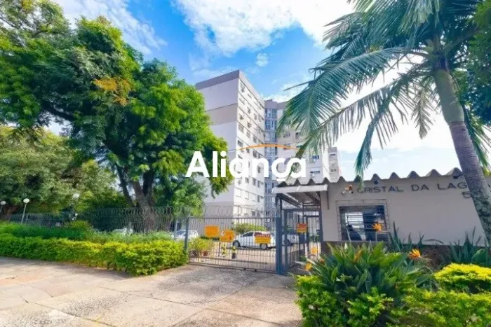 Apartamento de 2 dormitórios para alugar no bairro Cristal em Porto Alegre.