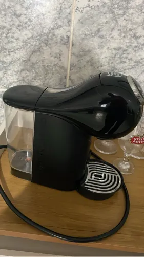Vendo cafeteira Nescafé Dolce Gusto