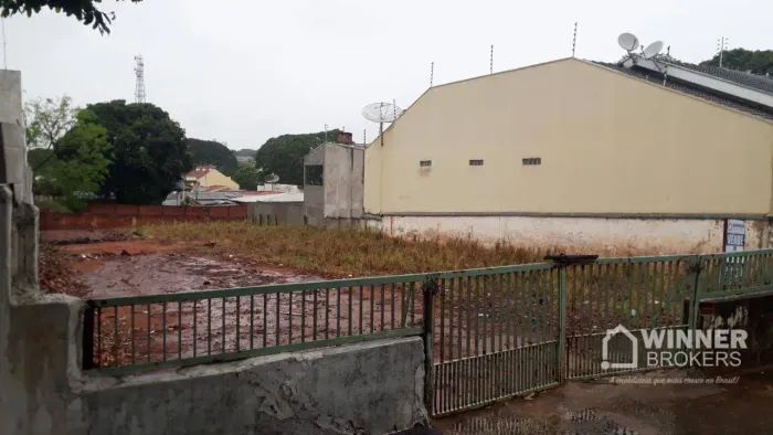 Terreno à venda, 582 m² por R$ 273.000,00 - Centro - Nova Esperança/PR