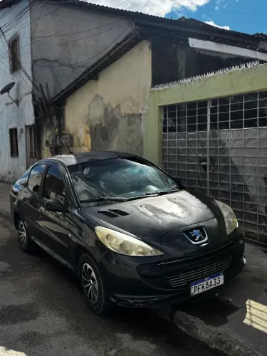 Peugeot 207 Sedan Passion XR 1.4 Flex 8V 4P 2011